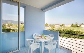 Awesome Apartment In Isca Marina With Kitchen Badolato